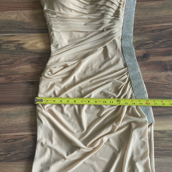 BNWT La Femme one shoulder gown - Picture 9 of 11